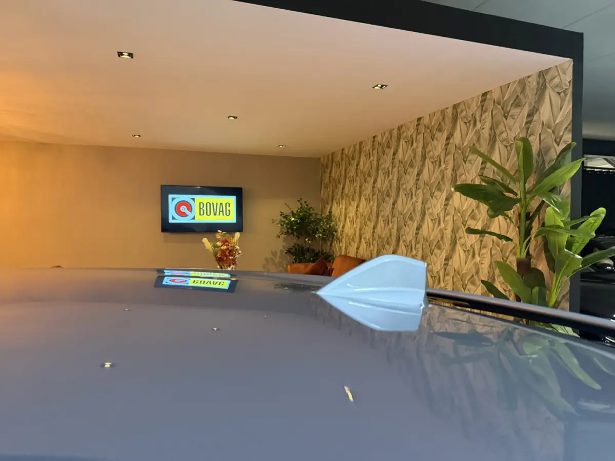 1.2 Feel |Trekhaak|Dealer Onderhouden|Allseason|CarPlay|2023|LED|Navi|Airco|PDC|Rijklaar