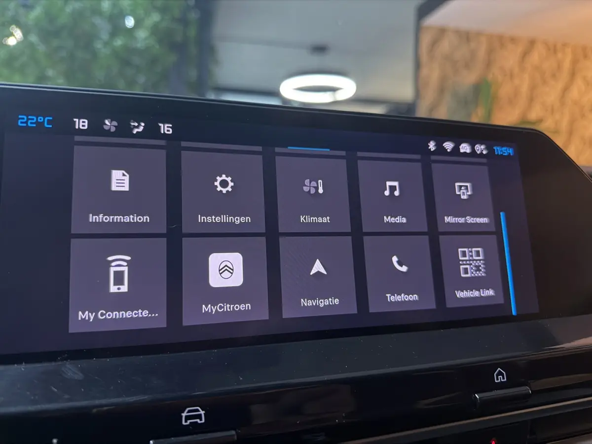 1.2 Feel |Trekhaak|Dealer Onderhouden|Allseason|CarPlay|2023|LED|Navi|Airco|PDC|Rijklaar