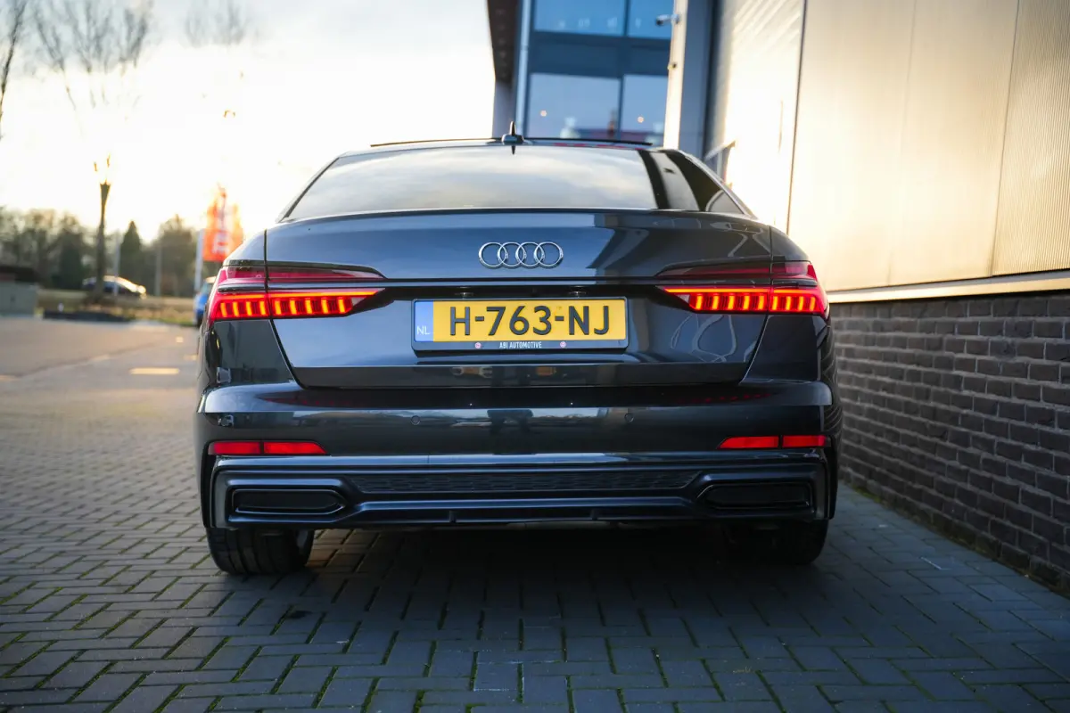 45 TFSI 245 pk S Edition /NL-Auto/ Pano-Dak/ B&O-Sound/ 360-Camera/ Sport-Stoelen/ Stoel.Verw/ Adap.Cruise/ 20'' LMV