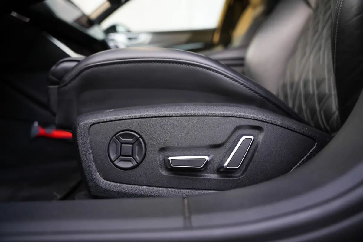 45 TFSI 245 pk S Edition /NL-Auto/ Pano-Dak/ B&O-Sound/ 360-Camera/ Sport-Stoelen/ Stoel.Verw/ Adap.Cruise/ 20'' LMV