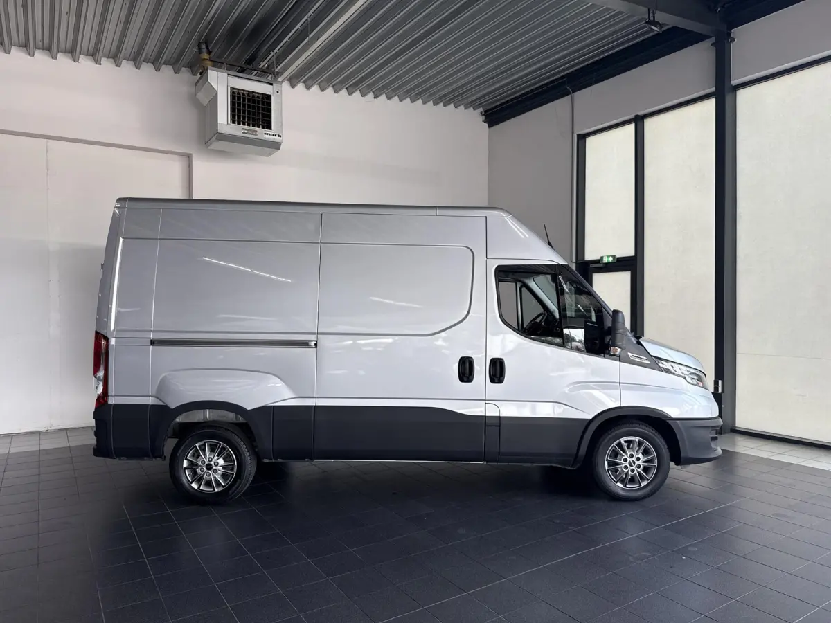 35S16V 2.3 352L H3 | AUTOMAAT | Trekhaak | Parkeercamera | Navigatie |
