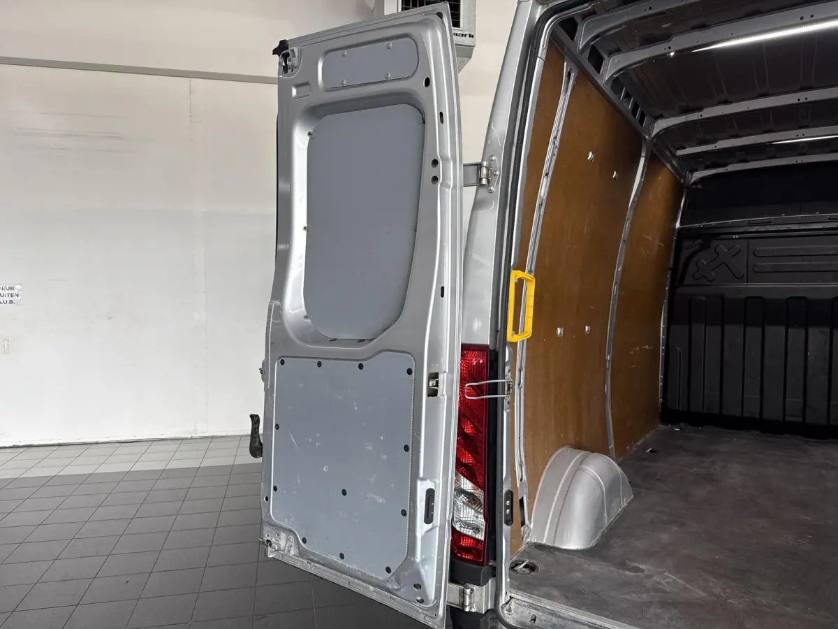 35S16V 2.3 352L H3 | AUTOMAAT | Trekhaak | Parkeercamera | Navigatie |