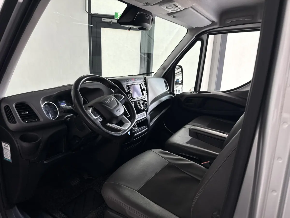 35S16V 2.3 352L H3 | AUTOMAAT | Trekhaak | Parkeercamera | Navigatie |