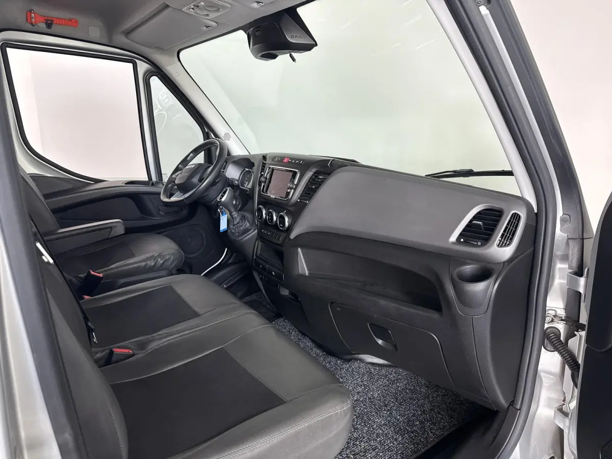 35S16V 2.3 352L H3 | AUTOMAAT | Trekhaak | Parkeercamera | Navigatie |