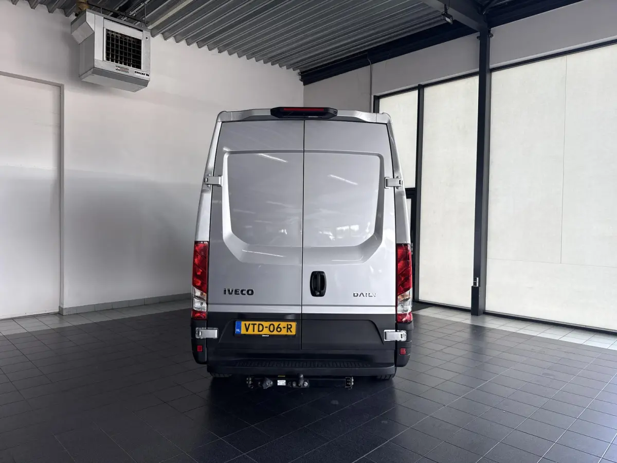 35S16V 2.3 352L H3 | AUTOMAAT | Trekhaak | Parkeercamera | Navigatie |