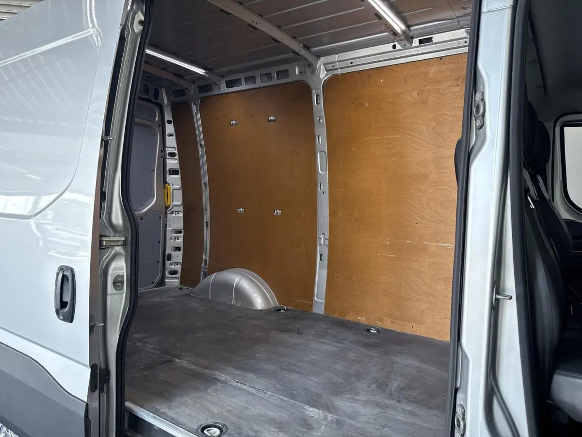 35S16V 2.3 352L H3 | AUTOMAAT | Trekhaak | Parkeercamera | Navigatie |