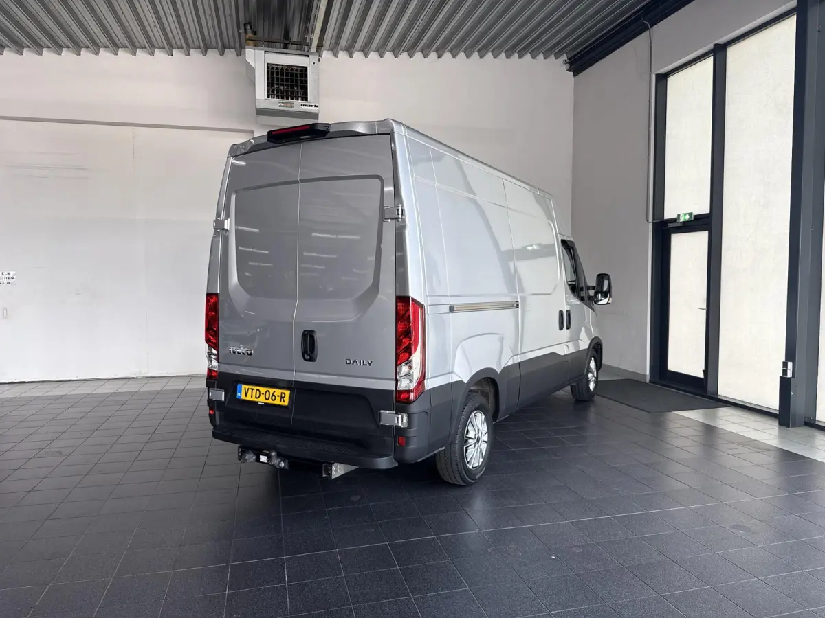 35S16V 2.3 352L H3 | AUTOMAAT | Trekhaak | Parkeercamera | Navigatie |