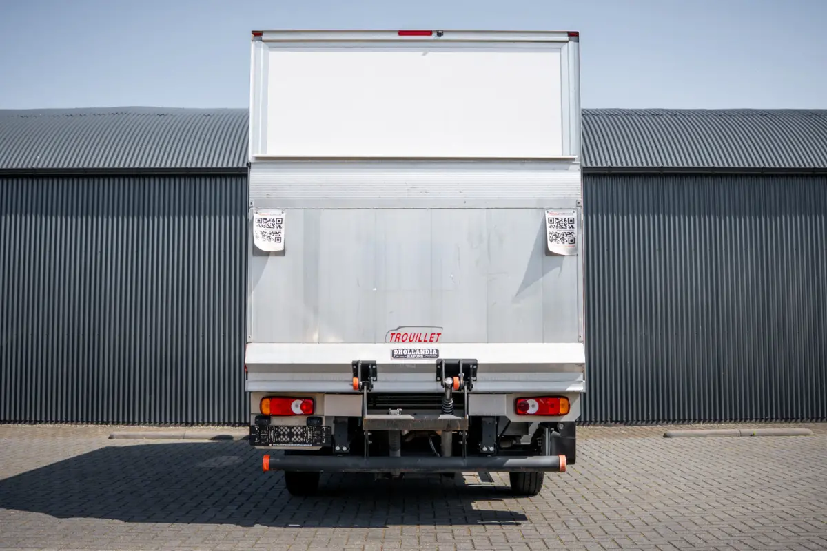 2.3dCi | Bakwagen met Laadklep | LED | Carplay | Camera | Cruise