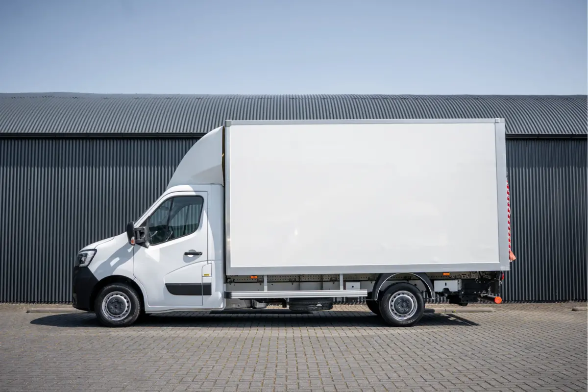 2.3dCi | Bakwagen met Laadklep | LED | Carplay | Camera | Cruise