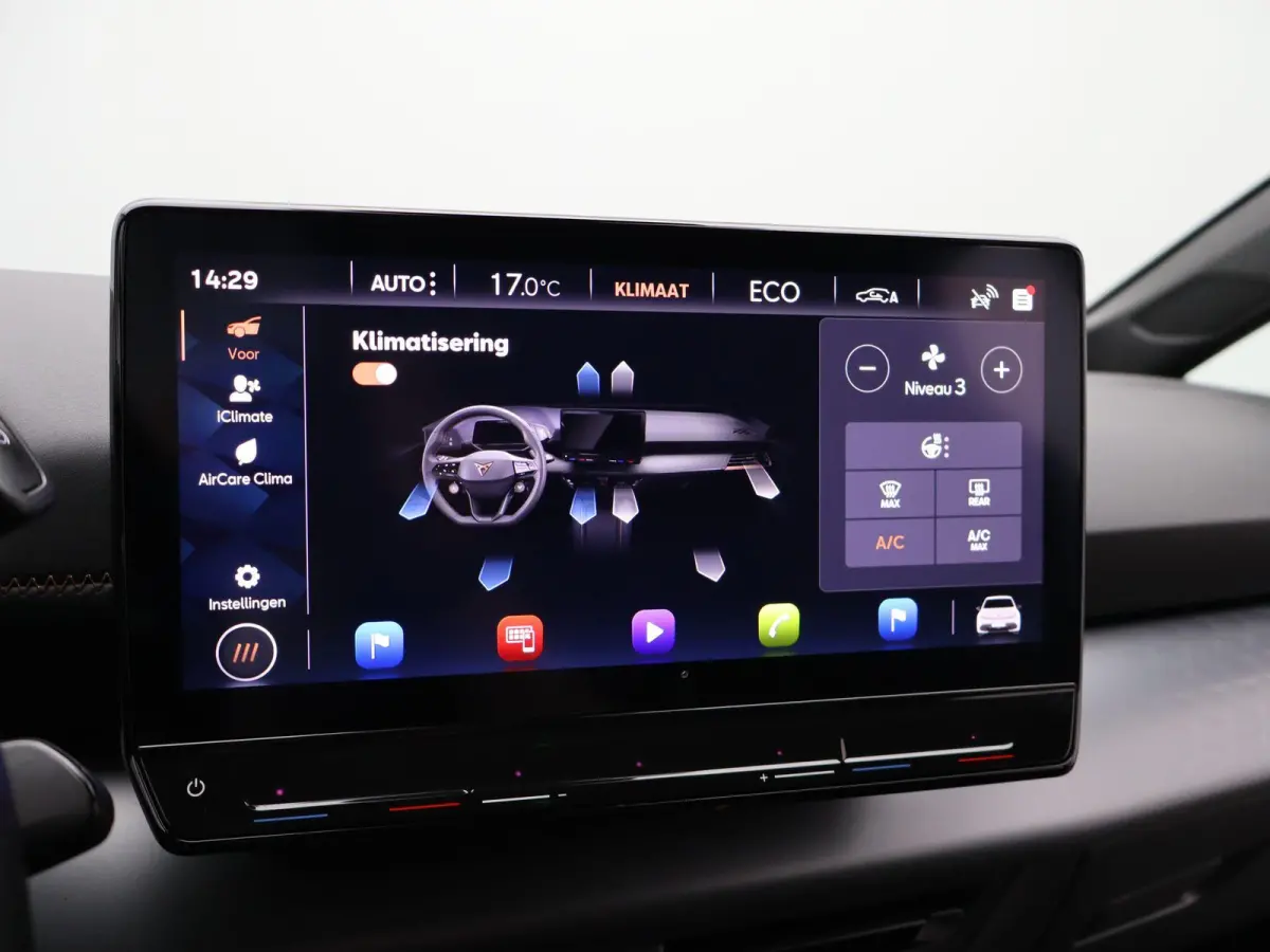 Business 62 kWh | Apple Carplay / Android Auto | Virtual Cockpit | Privacy Glass | Keyless |