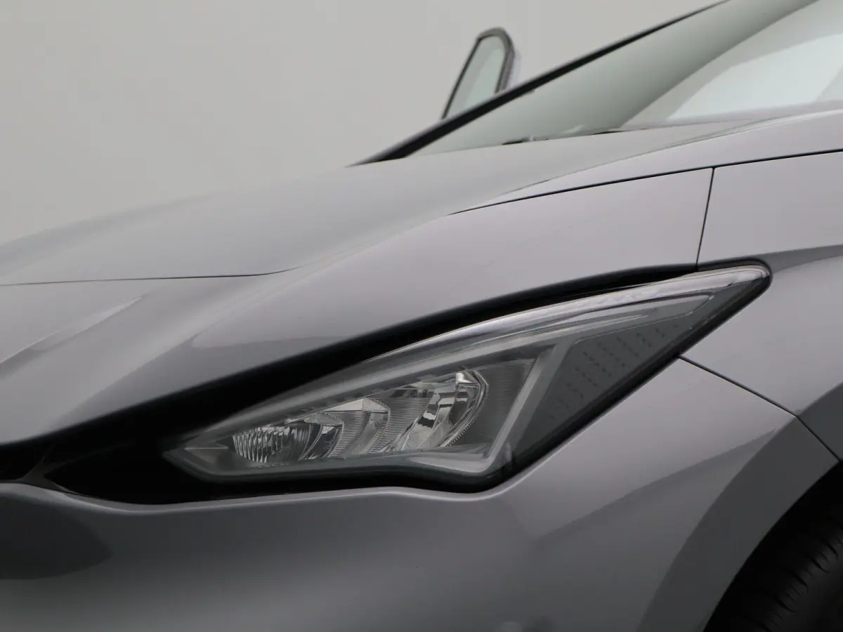 Business 62 kWh | Apple Carplay / Android Auto | Virtual Cockpit | Privacy Glass | Keyless |
