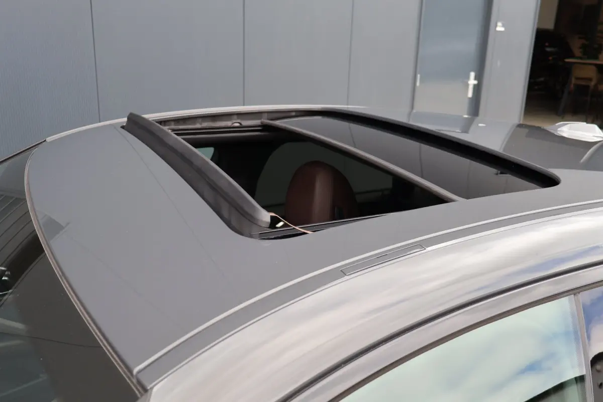 40 84 kWh High Executive M-SPORT l SOH 96,4% l H/K l HUD l 360 l SCHUIFDAK l DRAVITGRAU l SFEER l ORG.NL l 1e EIG l