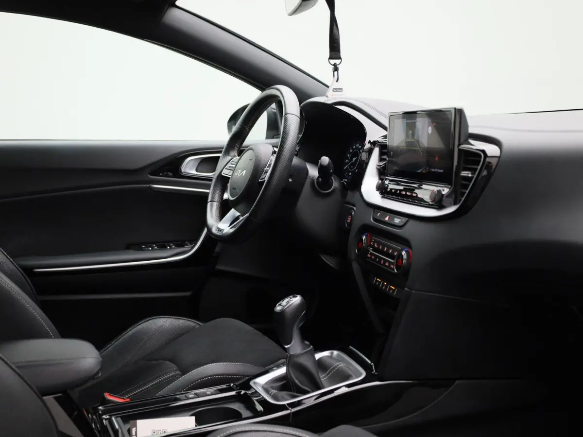 1.0 T-GDi GT-Line | Navigatie | Half leder | Apple Carplay / Android Auto | Climate Control | Camera | Elec. Achterklep | Stoel- Stuurverwarming | DAB | Cruise Control | LMV |