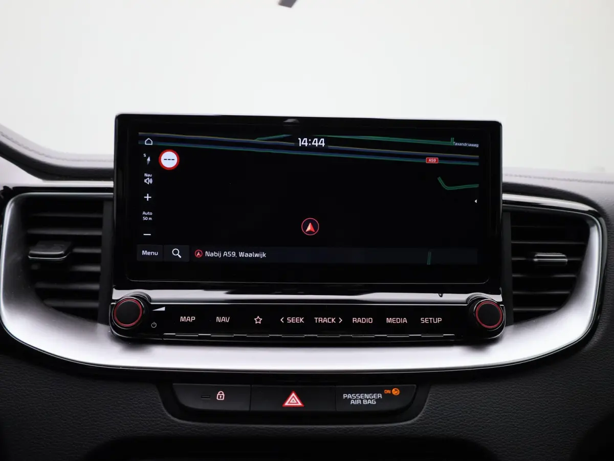 1.0 T-GDi GT-Line | Navigatie | Half leder | Apple Carplay / Android Auto | Climate Control | Camera | Elec. Achterklep | Stoel- Stuurverwarming | DAB | Cruise Control | LMV |