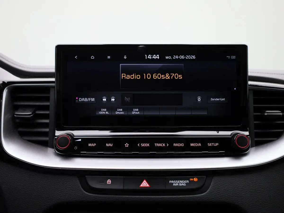 1.0 T-GDi GT-Line | Navigatie | Half leder | Apple Carplay / Android Auto | Climate Control | Camera | Elec. Achterklep | Stoel- Stuurverwarming | DAB | Cruise Control | LMV |