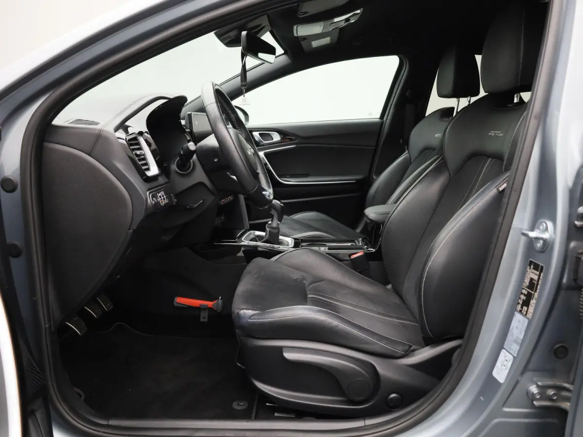 1.0 T-GDi GT-Line | Navigatie | Half leder | Apple Carplay / Android Auto | Climate Control | Camera | Elec. Achterklep | Stoel- Stuurverwarming | DAB | Cruise Control | LMV |
