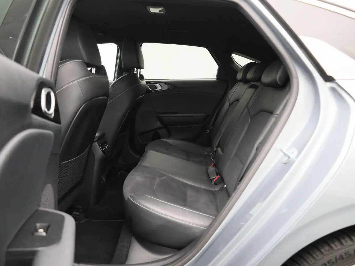1.0 T-GDi GT-Line | Navigatie | Half leder | Apple Carplay / Android Auto | Climate Control | Camera | Elec. Achterklep | Stoel- Stuurverwarming | DAB | Cruise Control | LMV |
