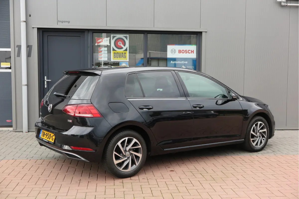 1.4 TSI 125pk Sound Navi , LMV, Keyless, PDC , Achteruitrijcamera , Carplay , Etc. Nieuwe apk bij aflevering