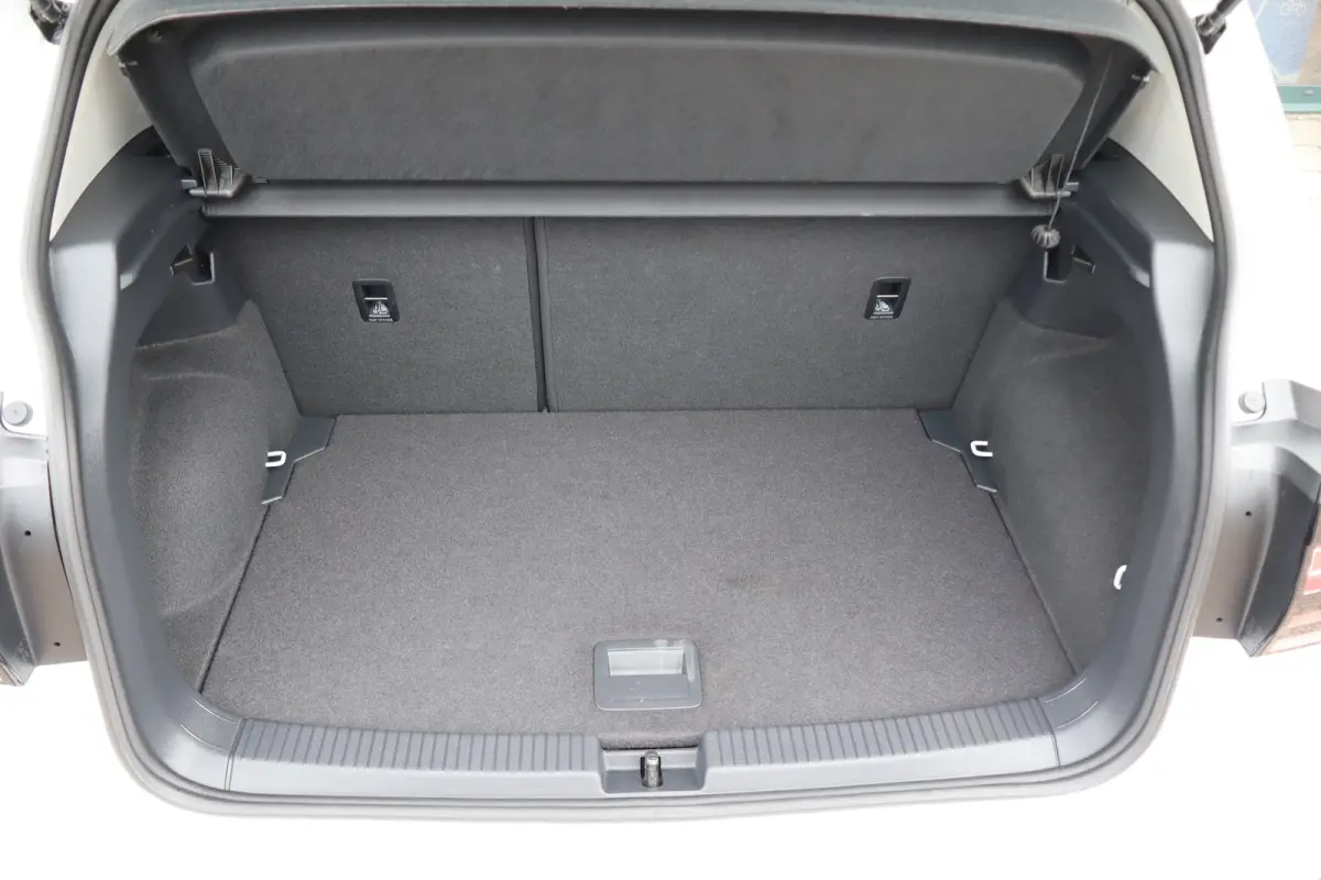 1.0 TSI Life 95PK | Airco | Buitenspiegels elektrisch verstel- en verwarmbaar | Cruise control adaptief