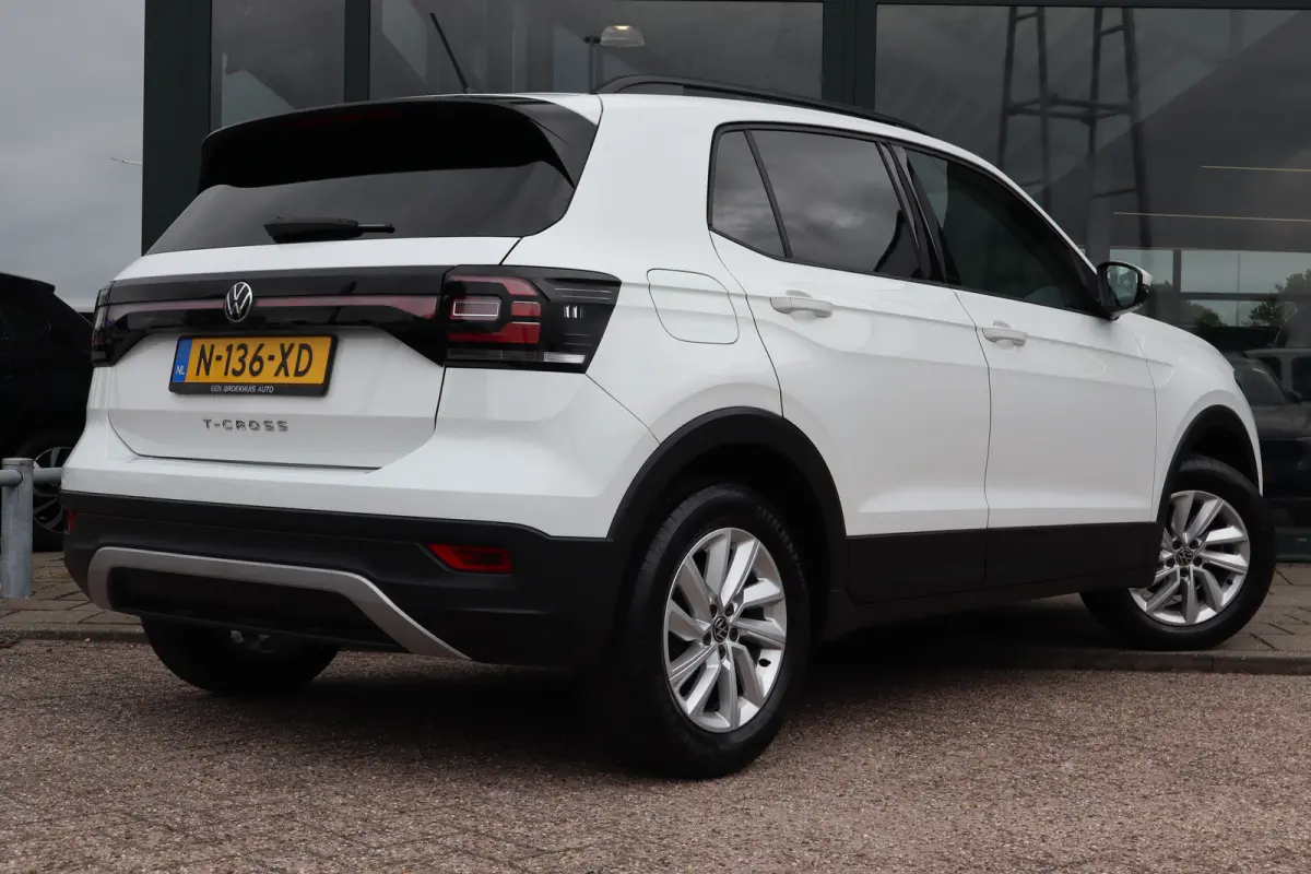 1.0 TSI Life 95PK | Airco | Buitenspiegels elektrisch verstel- en verwarmbaar | Cruise control adaptief