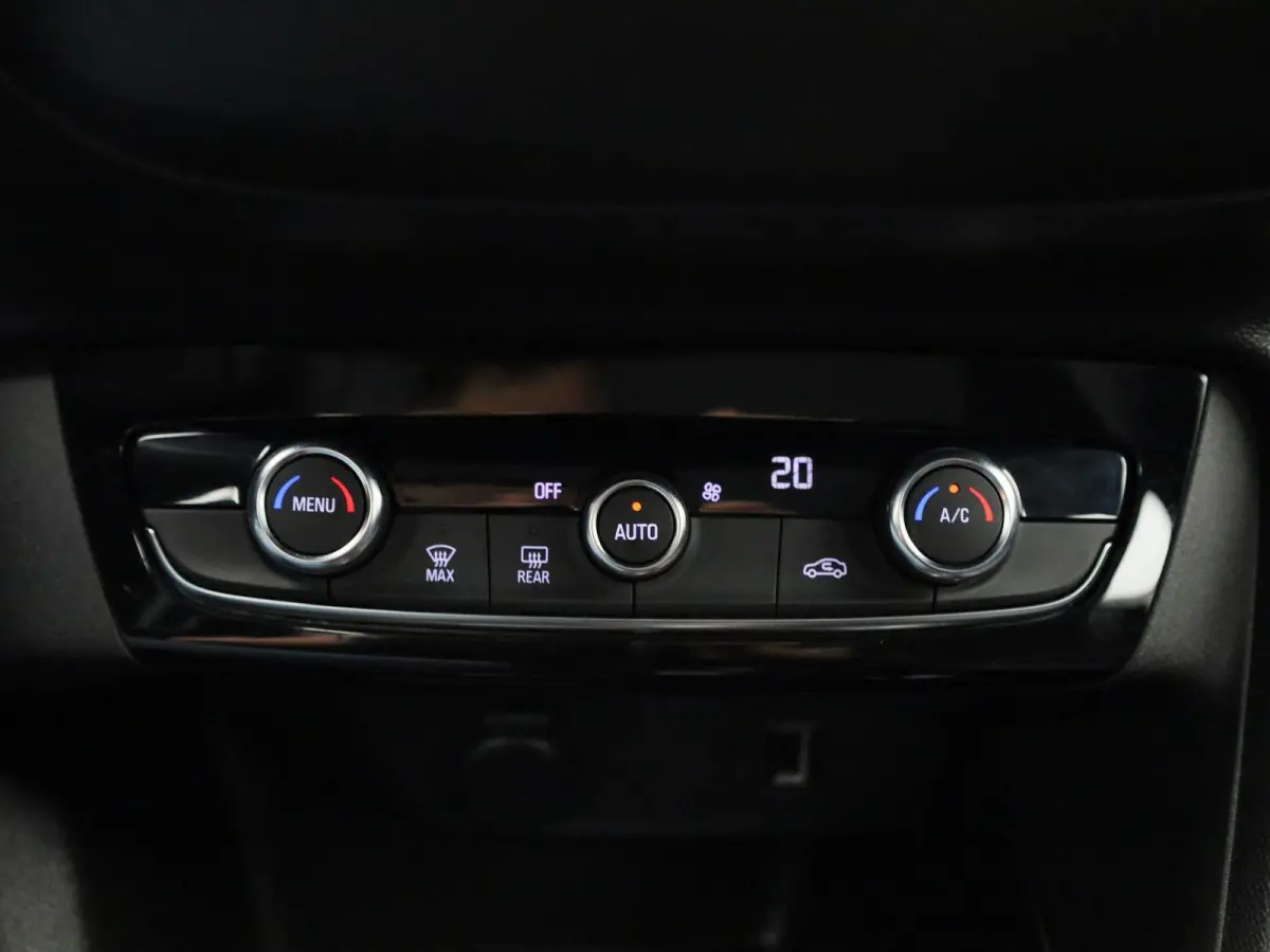 Electric 50 kWh | Apple Carplay / Android Auto | Virtual Cockpit | Cruise Control |