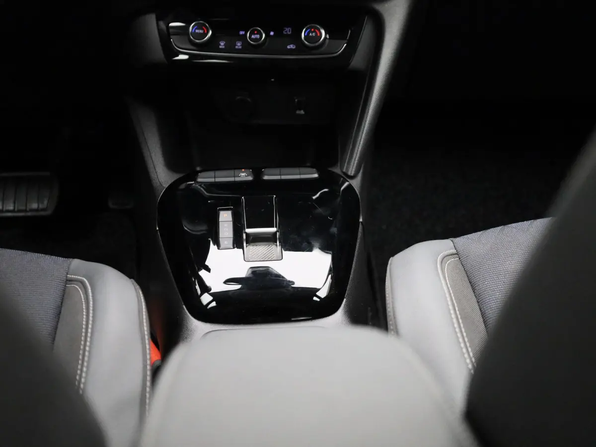 Electric 50 kWh | Apple Carplay / Android Auto | Virtual Cockpit | Cruise Control |