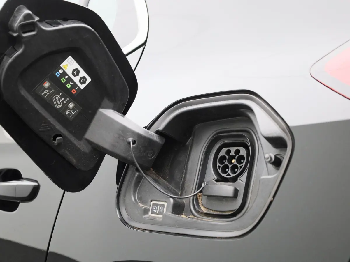 Electric 50 kWh | Apple Carplay / Android Auto | Virtual Cockpit | Cruise Control |