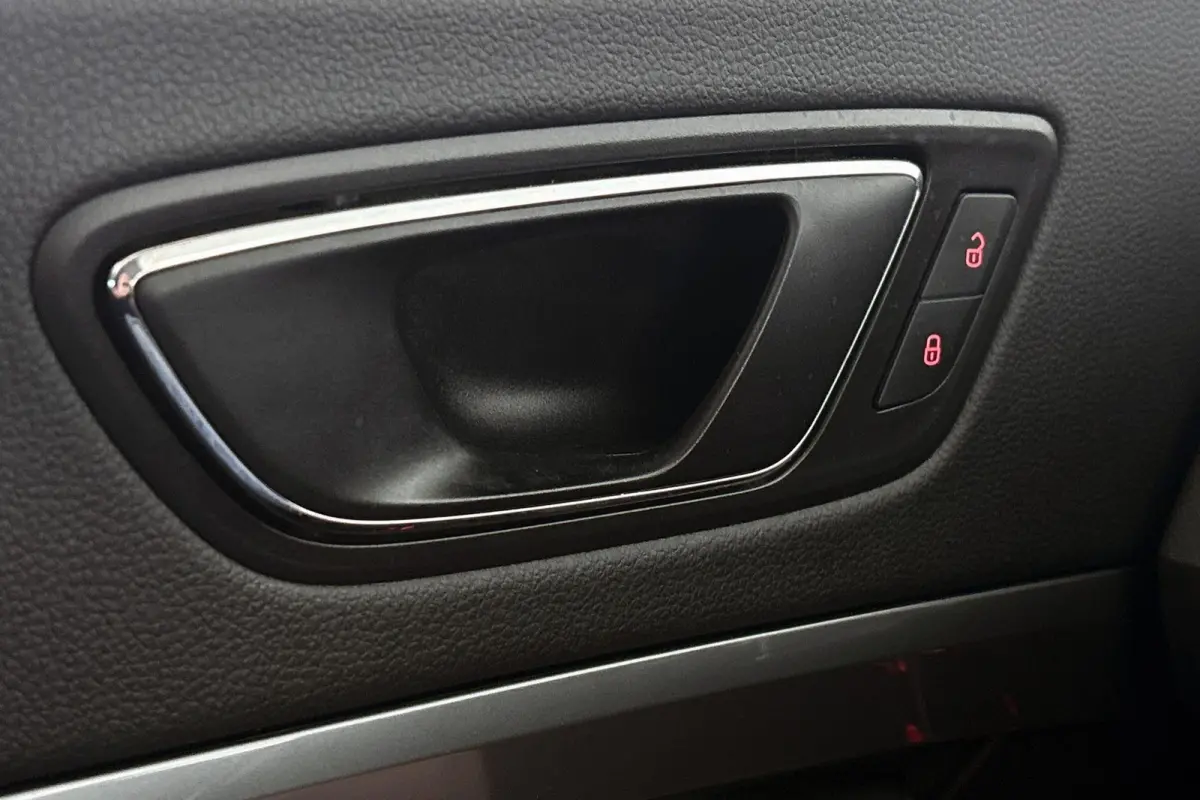1.5 TSI Style Business Intense Automaat Trekhaak Stoelverwarming Virtual Dodehoek