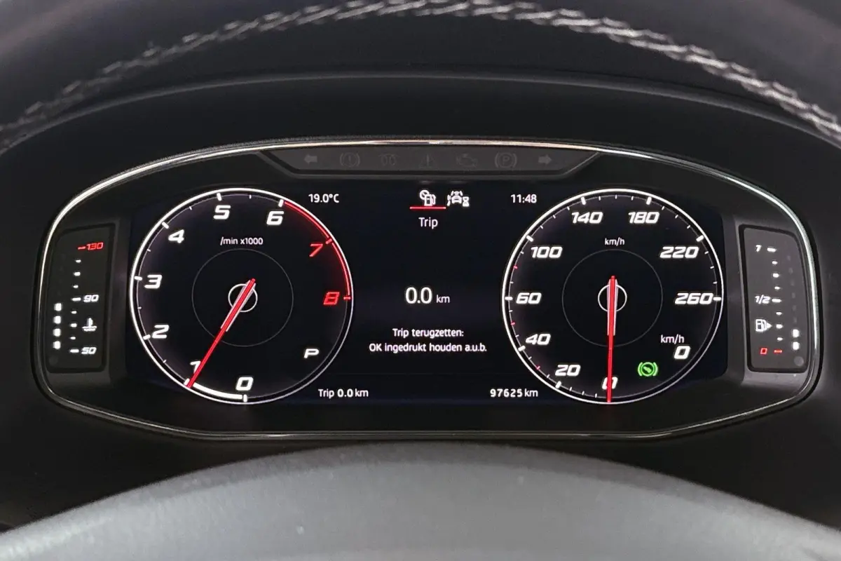1.5 TSI Style Business Intense Automaat Trekhaak Stoelverwarming Virtual Dodehoek