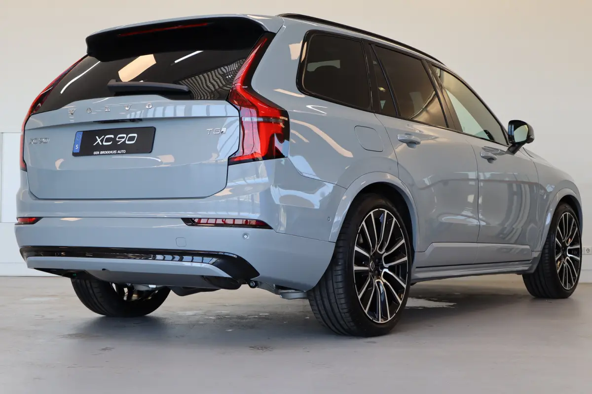 T8 406PK AWD Ultra Dark Executive | Trekhaak inklapbaar | Bowers & Wilkins audiosysteem | Elektrisch glazen panorama-dak | Luchtvering | 22" lichtmetalen velgen | Massagefunctie voorstoelen