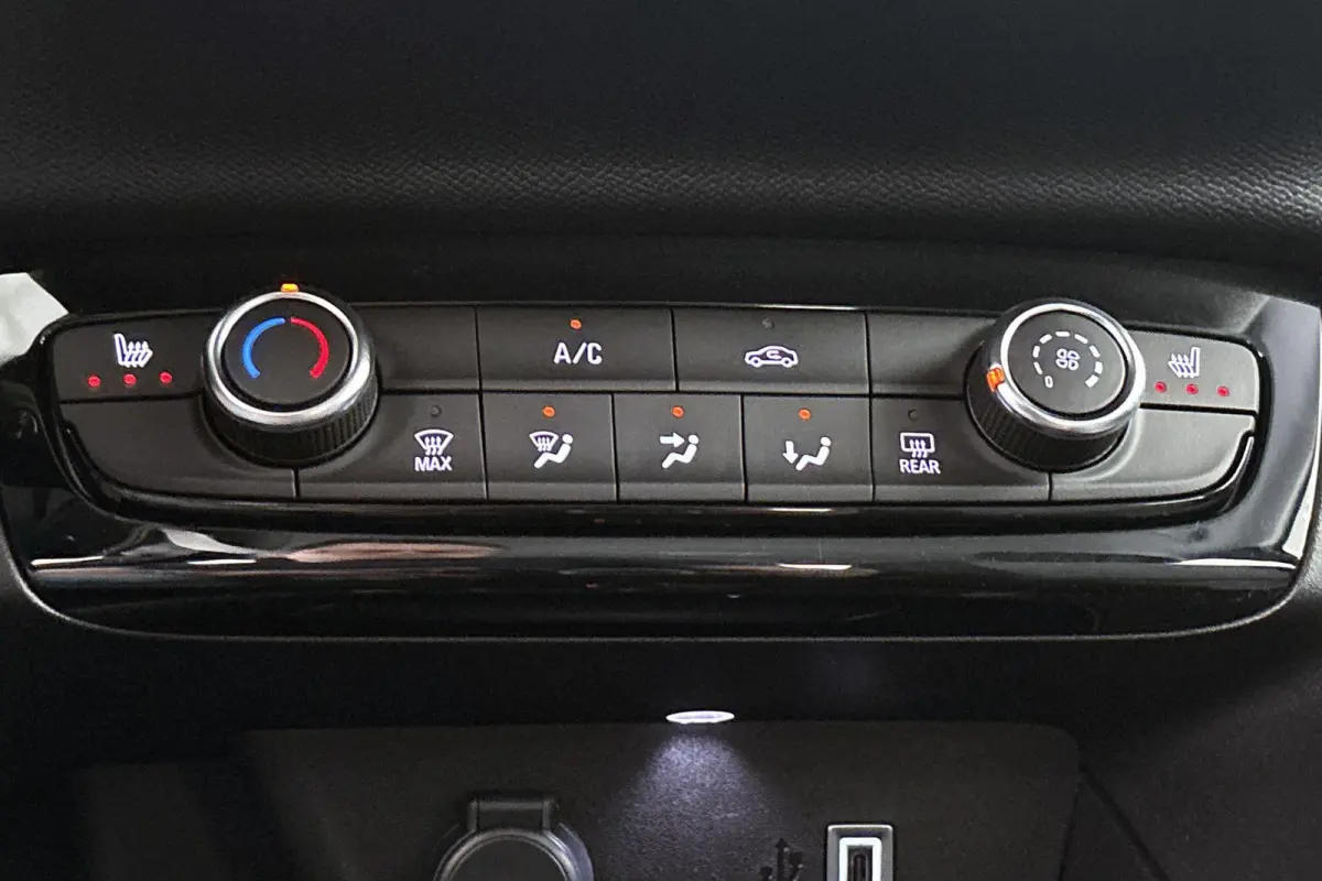 1.2 Turbo Hybrid Automaat Stuur-Stoelverwarming Camera Apple CarPlay
