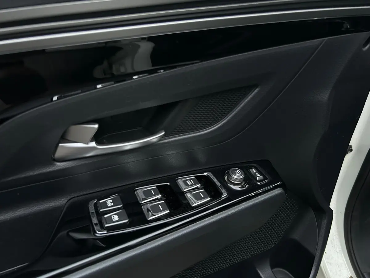 1.5 T-GDI 2WD Amber, Automaat,th, carplay,camera,