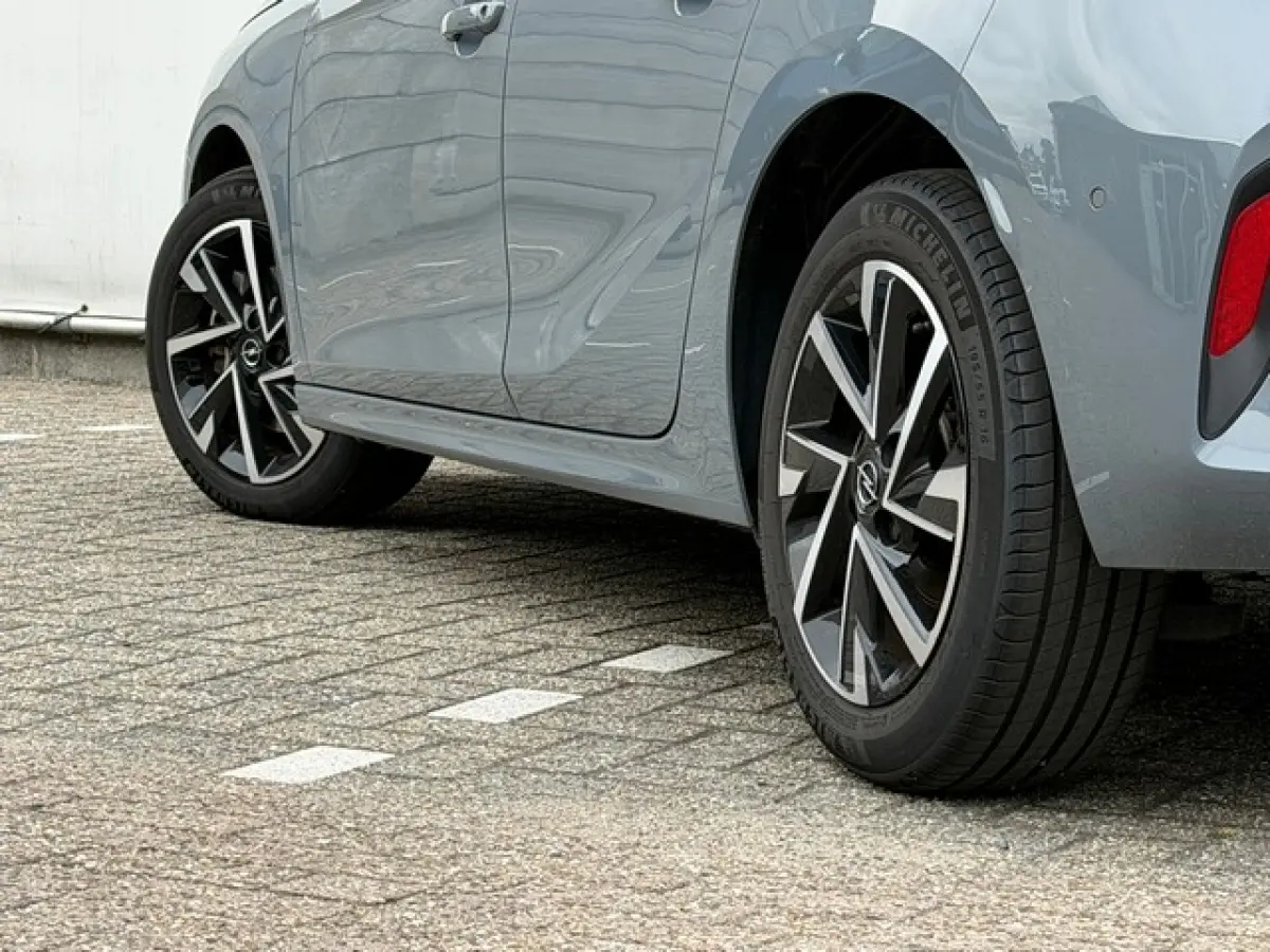 1.2 Turbo 145PK Hybrid GS-Line Luxe met Navi/Camera, Climate controle, Dodehoek
