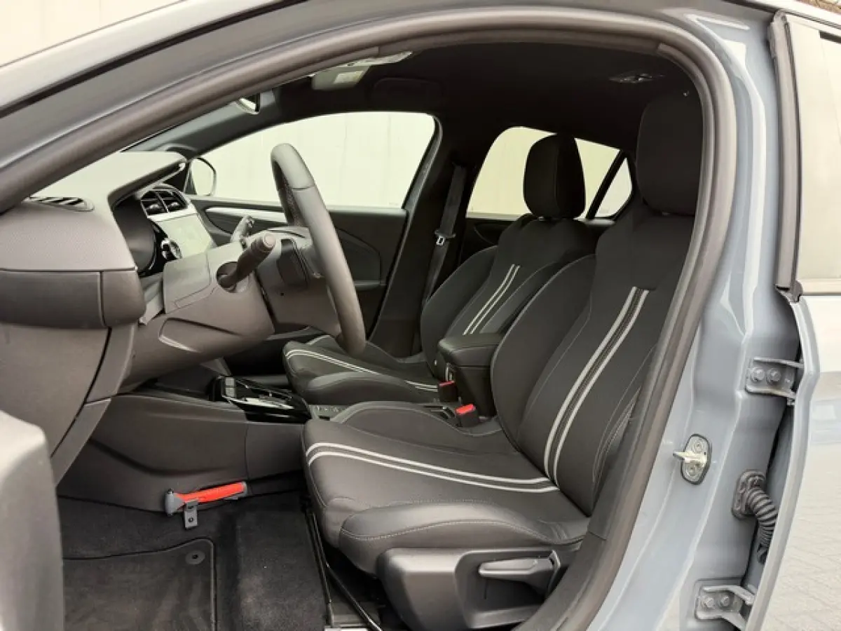 1.2 Turbo 145PK Hybrid GS-Line Luxe met Navi/Camera, Climate controle, Dodehoek