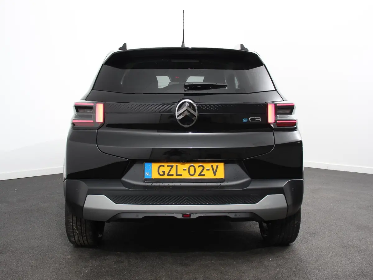 Max Automaat 113pk 44 kWh Climate Control Led Navigatie Apple Carplay/Android Auto Lichtmetalen Velgen Cruise Control Parkeer sensoren Camera Lichtmetalen Velgen