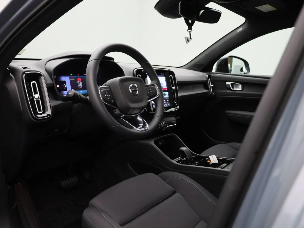 Recharge Core | 69kWh | Apple Carplay / Android Auto | LED Koplampen | Stoel/Stuurverwarming | Virtual Cockpit | Camera |