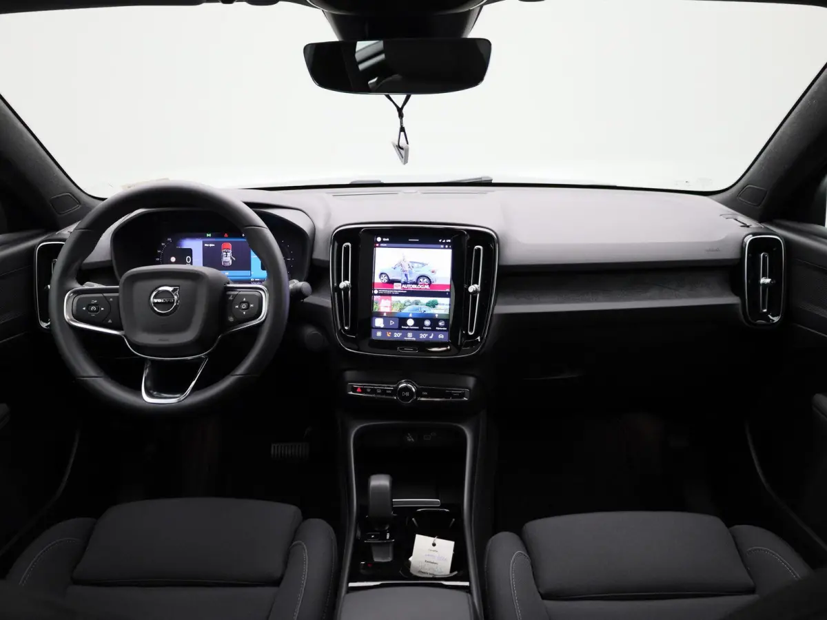 Recharge Core | 69kWh | Apple Carplay / Android Auto | LED Koplampen | Stoel/Stuurverwarming | Virtual Cockpit | Camera |