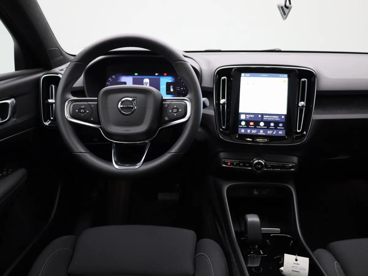 Recharge Core | 69kWh | Apple Carplay / Android Auto | LED Koplampen | Stoel/Stuurverwarming | Virtual Cockpit | Camera |