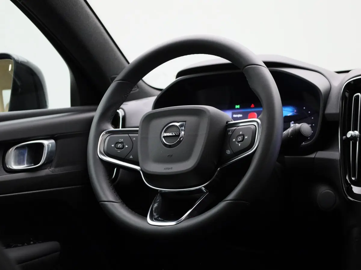 Recharge Core | 69kWh | Apple Carplay / Android Auto | LED Koplampen | Stoel/Stuurverwarming | Virtual Cockpit | Camera |