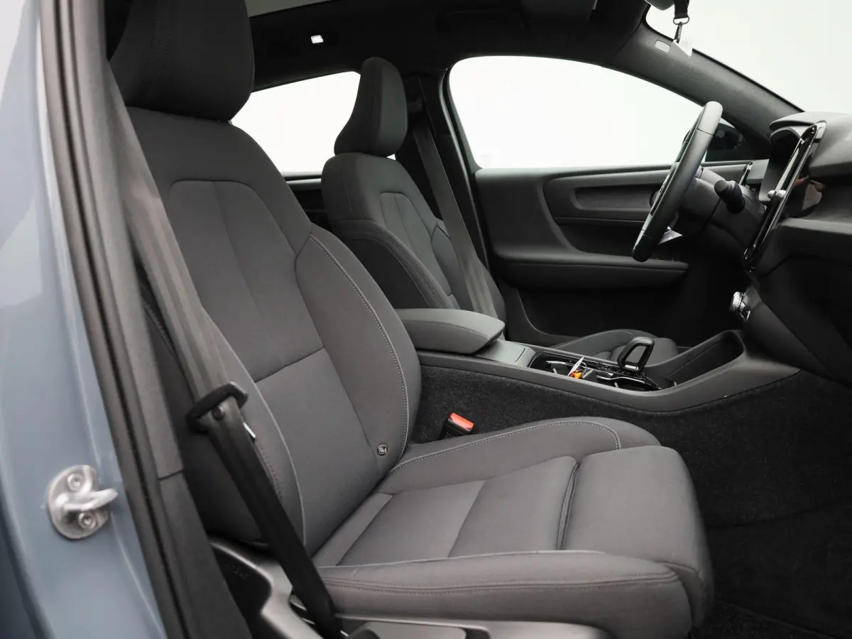 Recharge Core | 69kWh | Apple Carplay / Android Auto | LED Koplampen | Stoel/Stuurverwarming | Virtual Cockpit | Camera |