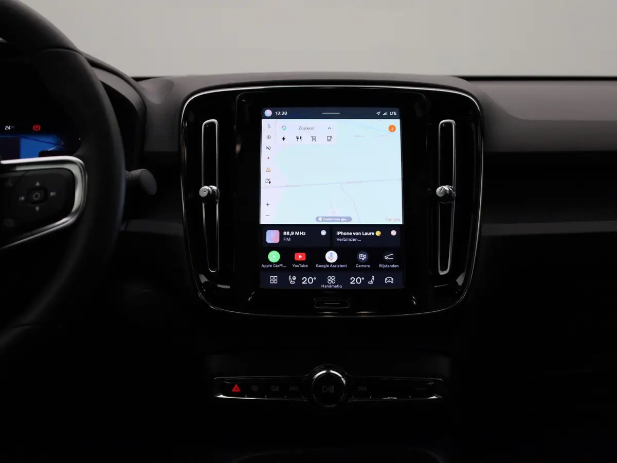 Recharge Core | 69kWh | Apple Carplay / Android Auto | LED Koplampen | Stoel/Stuurverwarming | Virtual Cockpit | Camera |