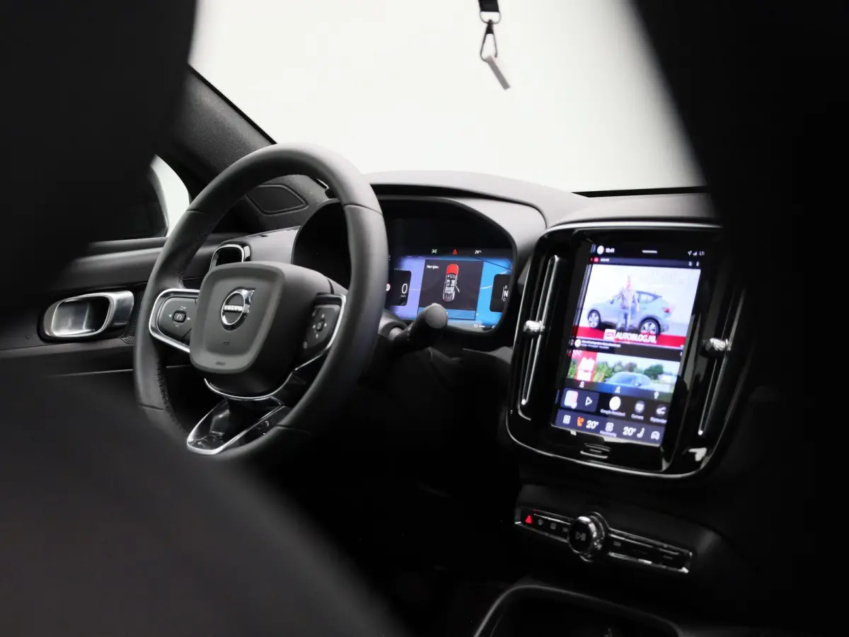 Recharge Core | 69kWh | Apple Carplay / Android Auto | LED Koplampen | Stoel/Stuurverwarming | Virtual Cockpit | Camera |