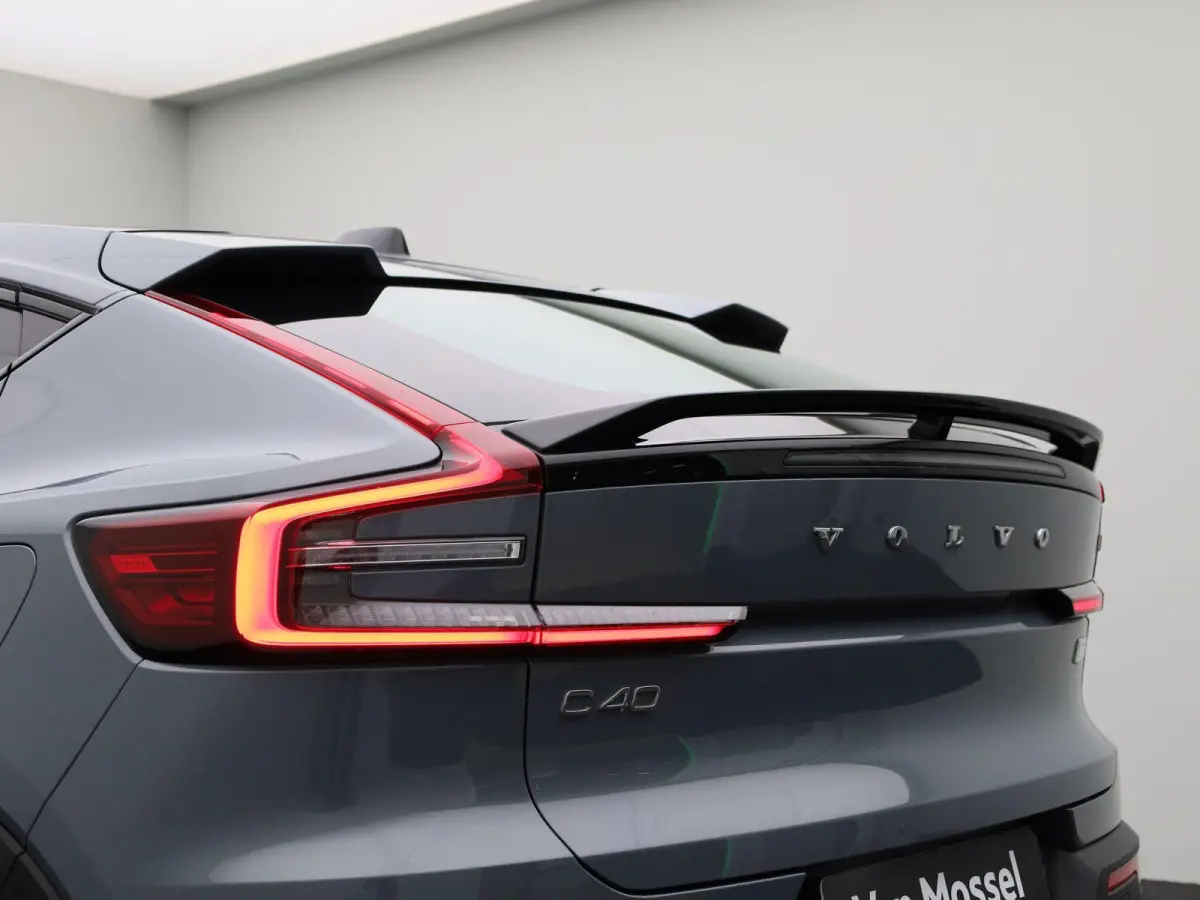 Recharge Core | 69kWh | Apple Carplay / Android Auto | LED Koplampen | Stoel/Stuurverwarming | Virtual Cockpit | Camera |