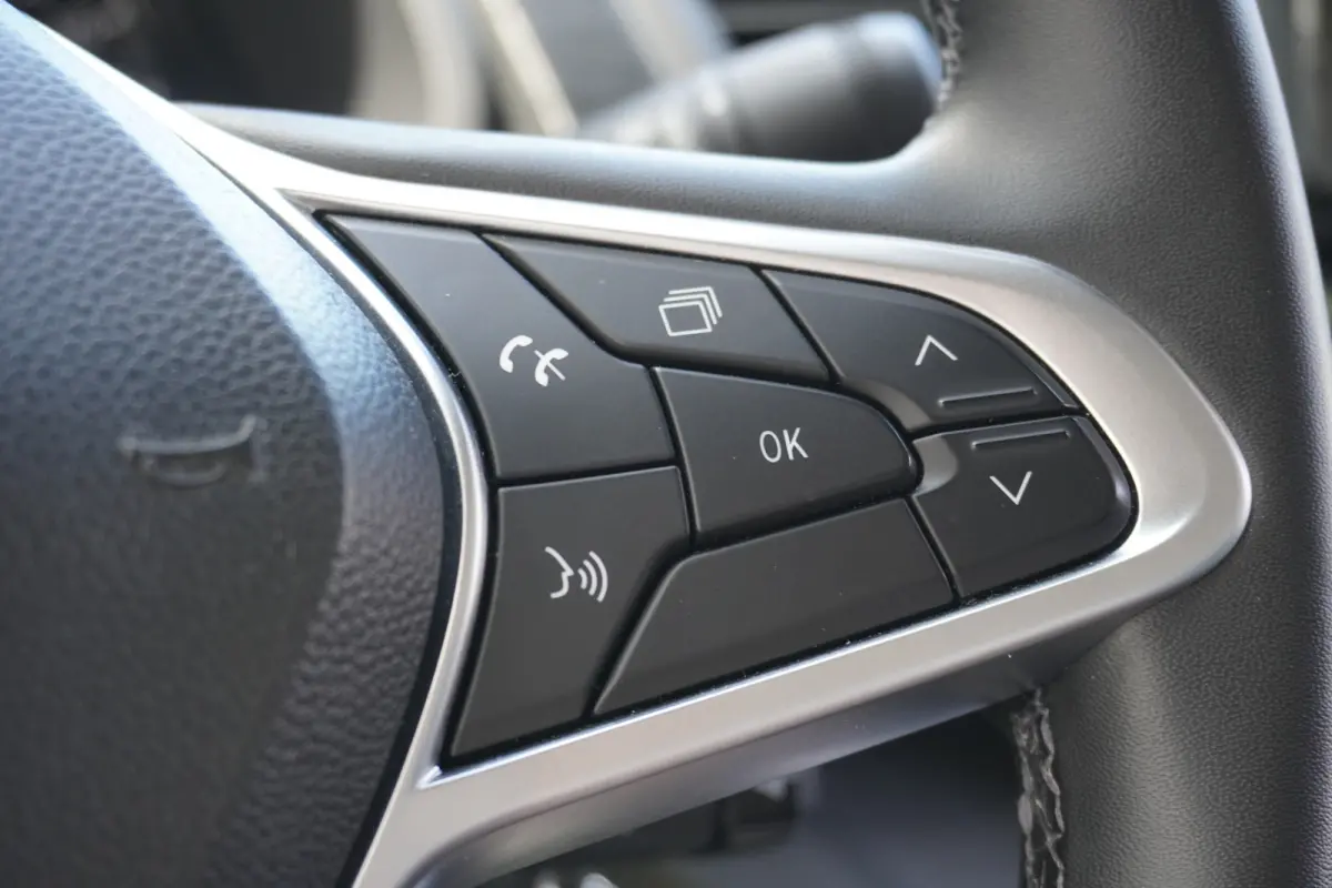 2.0 dCi 110PK EURO 6 - Airco - Navi - Cruise - €15.900,- Excl.