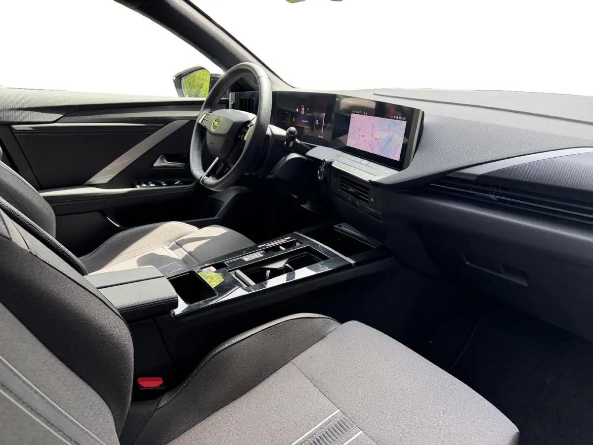 54 kWh Business Edition 95 % SOH 360 Camera | Unieke KM stand | Stoel + stuurverwarming | 12 Maanden BOVAG | Climate control | ACC |