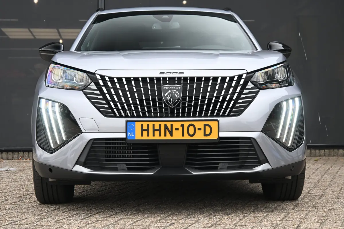 1.2 PureTech 100 Allure | Navigatie | Keyless-Entry | Climate Control | Full-LED | Parkeersensoren | !!