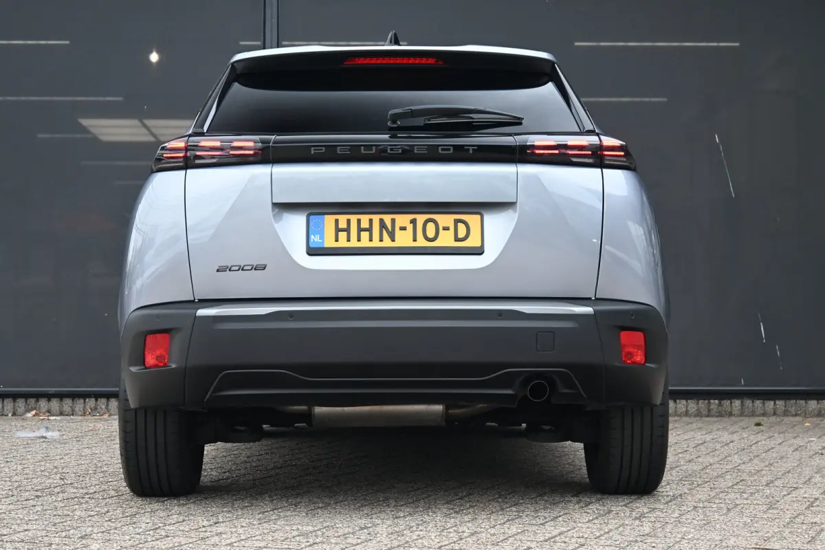 1.2 PureTech 100 Allure | Navigatie | Keyless-Entry | Climate Control | Full-LED | Parkeersensoren | !!