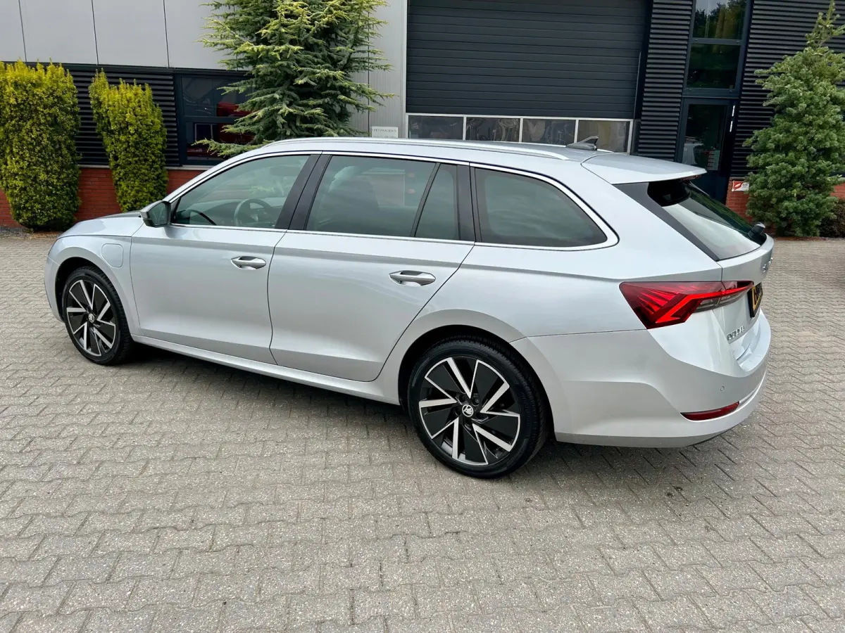 1.4 TSI iV PHEV Business Edition
