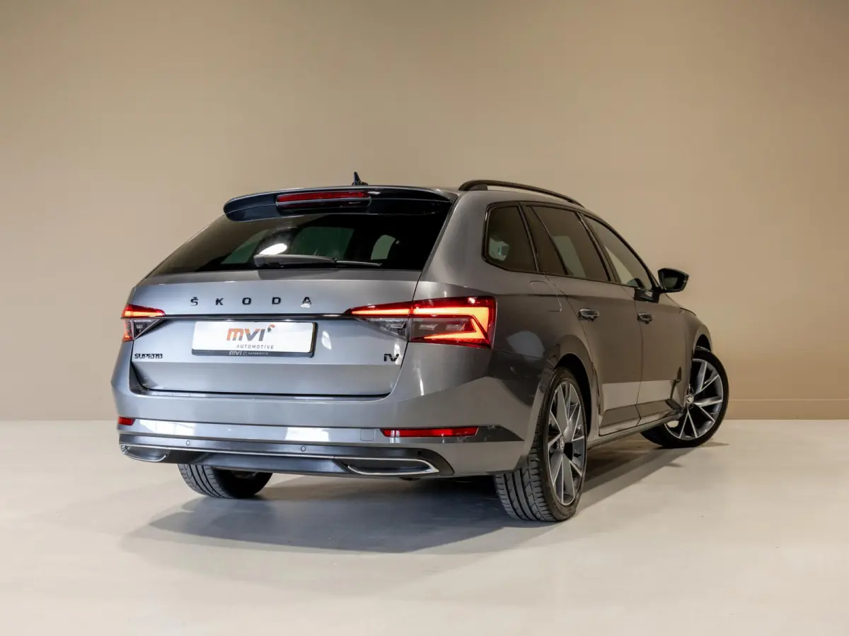 1.4 TSI iV Sportline Business / 218pk / Trekhaak / Stoel en stuur verwarming /