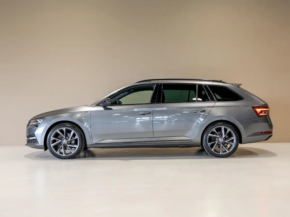 1.4 TSI iV Sportline Business / 218pk / Trekhaak / Stoel en stuur verwarming /